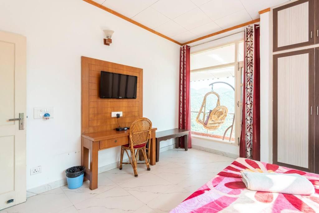 Kasauli Edge Apt With Balcony Extérieur photo