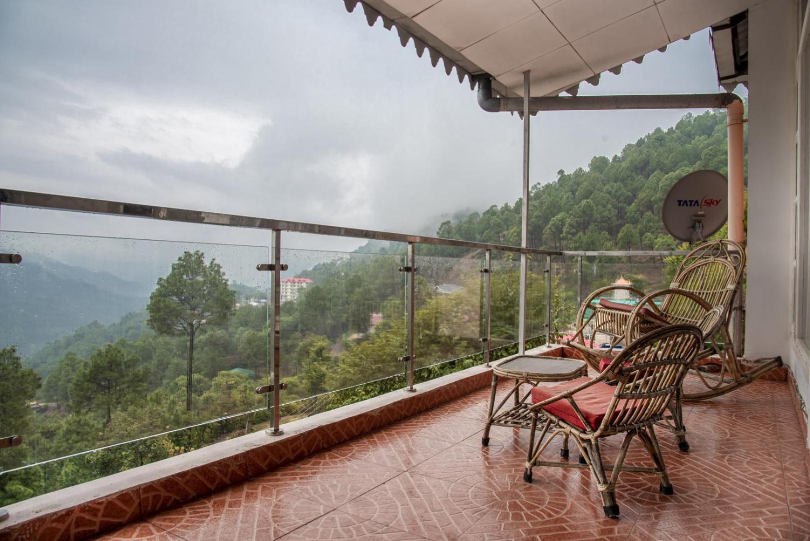 Kasauli Edge Apt With Balcony Extérieur photo